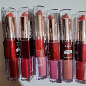 labial 2 en 1 en barra y lip gloss