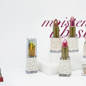 Love Moisten Lipstick